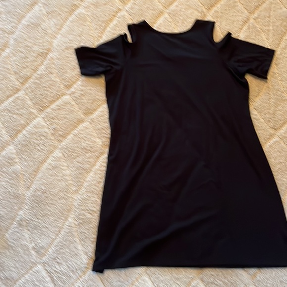Black short sleeve dress. Size XL - Picture 8 of 9